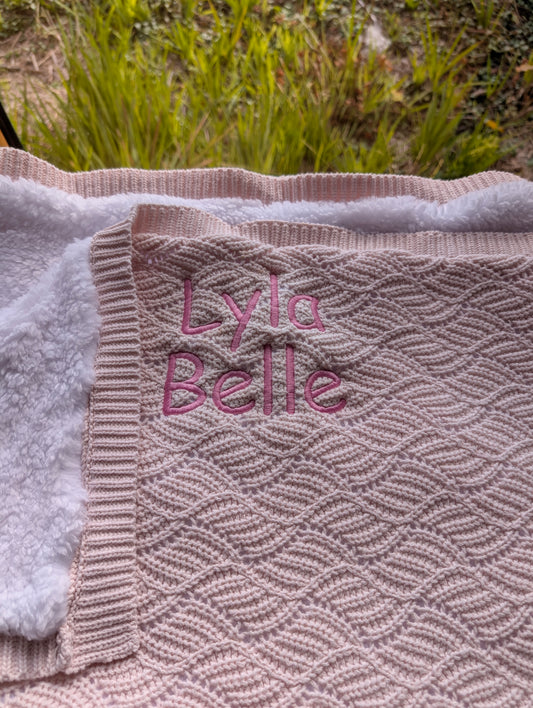 ✨ Fleecy Lined Knit Blanket – Personalised Comfort Meets Cozy Style ✨